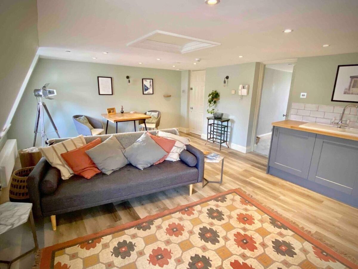 Georgian Loft - *